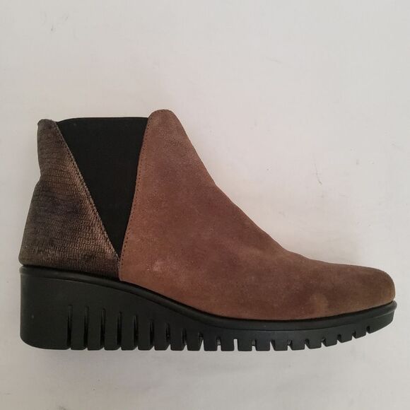 The Flexx Brown Suede Leather Ankle Boots Booties Size 7.5 New - Picture 2 of 8